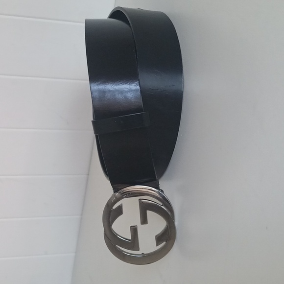 Gucci Black Interlocking Leather Belt with Silver GG Buckle. main image 5